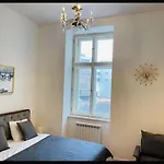 Beautiful 1-Bed Studio